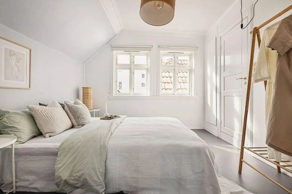 Beautiful Bergen House From 1790 Apartment Norway