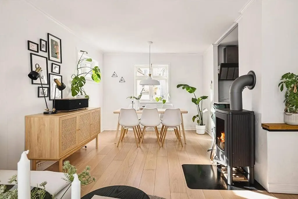 Beautiful Bergen House From 1790 Apartment